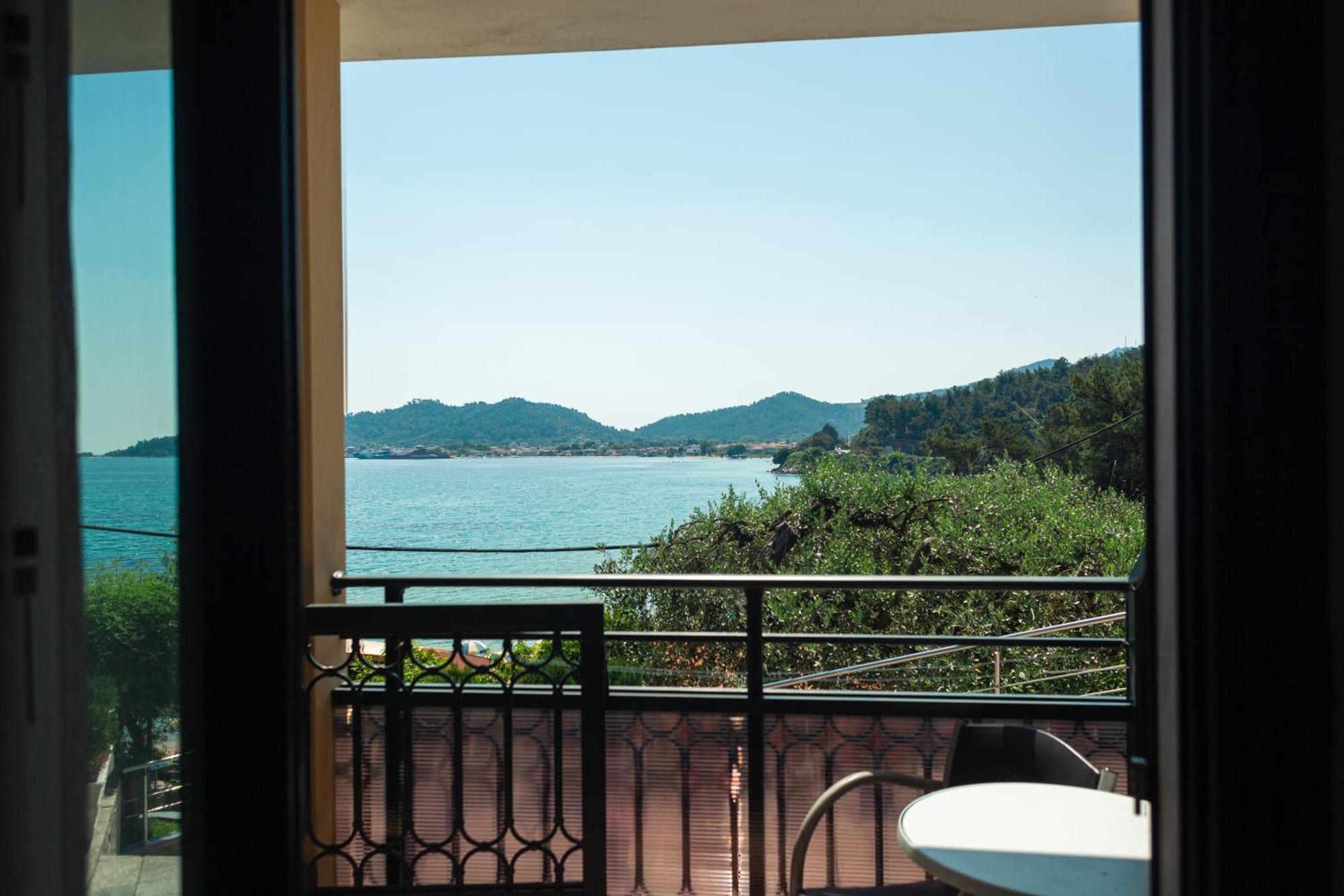 Hotel Villa Nisteri Limenas  Room photo